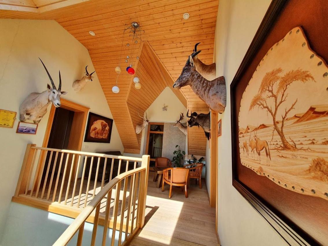 Apartamentai Hunter House دروسكينينكاي المظهر الخارجي الصورة