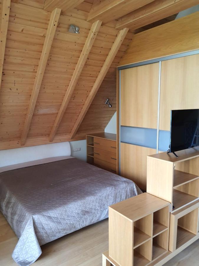 Apartamentai Hunter House دروسكينينكاي المظهر الخارجي الصورة
